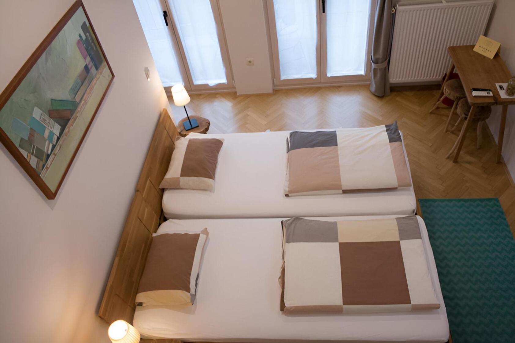 Bed & Breakfast Dvorec Petrovce Exterior photo